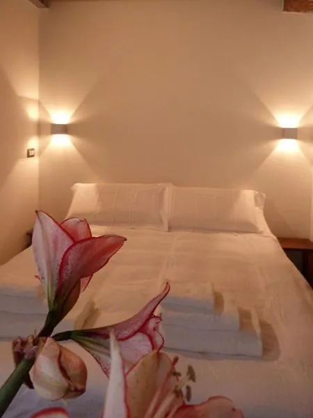 Les Clarisses Bed and Breakfast Βρυξέλλες Βέλγιο